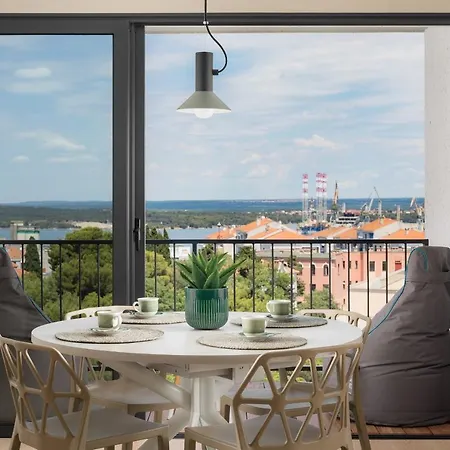 Luxury Bianco Pula
